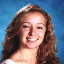 Julia Sicard's Instagram, Twitter & Facebook