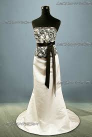 Lovedress noleggio abiti firmati e da cerimonia: Abito Cerimonia Abiti Da Sposa Nuovi Usati E Vintage Kijiji