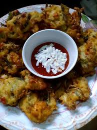 Untuk anda yang sukakan cucur manis bolehlah cuba resipi cucur labu yang lembut di dalam dan rangup di luar ini! Buat Minum Petang Dengan Cucur Udang Maggi Resepi Bonda