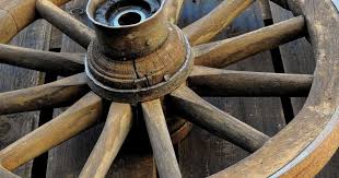 În secolul care a urmat pierderii majorităţii teritoriilor franceze ale regilor angevini, nobilii şi cavalerii englezi nu arătau prea mult entuziasm pentru campaniile de peste canal. 5 Greseli De CulturÄƒ GeneralÄƒ Cat A Durat RÄƒzboiul De 100 De Ani Si De Ce Roata Nu Este Cea Mai ImportantÄƒ Descoperire A Omenirii