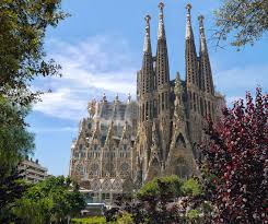 KÃ©ptalÃ¡lat a kÃ¶vetkezÅ‘re: â€žsagrada familiaâ€