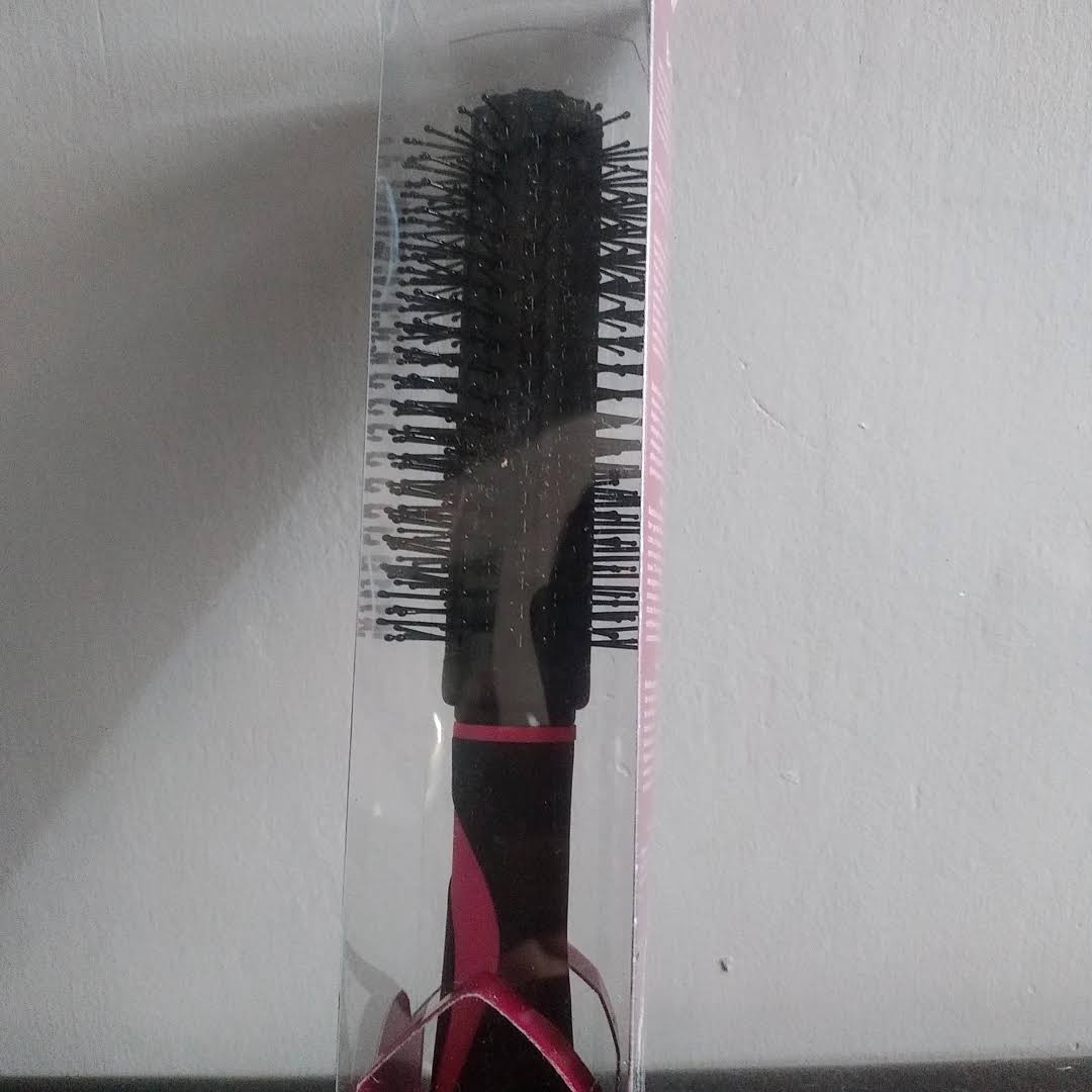 Round Hairbrush product image