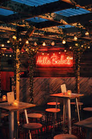 bussey rooftop bar transforms into a winter wonderland by broke girl in th patio de restaurante diseno de interiores del restaurante interiores del restaurante