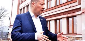 Na přípravě vysílání se podílejí: Okamura Spd Sest Let Me Ceska Televize Nepozvala Do Hlavniho Diskusniho Poradu Otazky Vaclava Moravce Parlamentnilisty Cz Politika Ze Vsech Stran