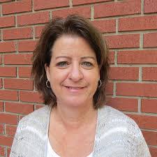 Sandy Reece's Instagram, Twitter & Facebook