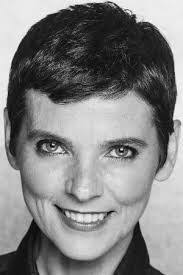 Heather Bertram's Instagram, Twitter & Facebook