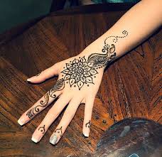 Representation is so important to me. Indian Wedding Mehndi Henna Artist In Bali Review Of Henna Bali Denpasar Indonesia Tripadvisor