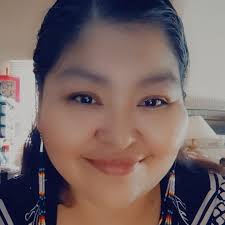 Looking for the girl that does these kind of bouquets? TIA