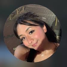 Jasmine Toledo's Instagram, Twitter & Facebook