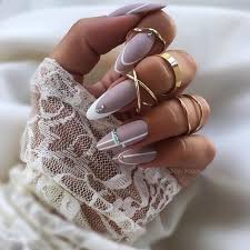 China, en la época de la dinastía han, mulan es una joven inquieta y rebelde, hija de un respetable veterano de guerra. 57 Mejores Disenos De Unas En Tendencia 2020 Almond Nails Designs Swag Nails Stylish Nails