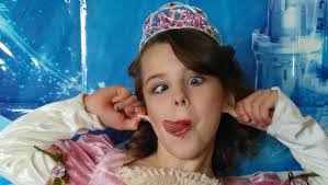 Aliya Crane's Instagram, Twitter & Facebook