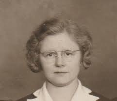 Mary Thiry's Instagram, Twitter & Facebook