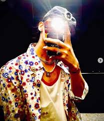 Princess and dragon is a generic premise common to many legends, fairy tales, and chivalric romances. G Dragon The Latest Selfie Even The Floral Pattern Is Heaped
