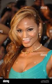 Daphne Walker's Instagram, Twitter & Facebook