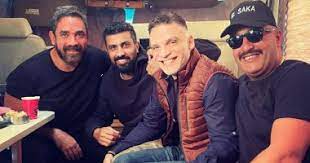 مسلسل نسل الاغراب الحلقة 3 الثالثة hd. Ø´Ø§Ù‡Ø¯ Ø£ÙˆÙ„ ØµÙˆØ±Ø© Ù…Ù† ÙƒÙˆØ§Ù„ÙŠØ³ Ù†Ø³Ù„ Ø§Ù„Ø£ØºØ±Ø§Ø¨ Ù„Ù€ Ø£Ø­Ù…Ø¯ Ø§Ù„Ø³Ù‚Ø§ ÙˆØ£Ù…ÙŠØ± ÙƒØ±Ø§Ø±Ø© Ø§Ù„ÙŠÙˆÙ… Ø§Ù„Ø³Ø§Ø¨Ø¹