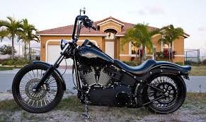 Through the years hd has made significant changes with upgrades and updates that have followed an evolutionary path that found favor with enthusiasts of the variant. Night Train Harley Night Train Custom Bikes Softail Custom