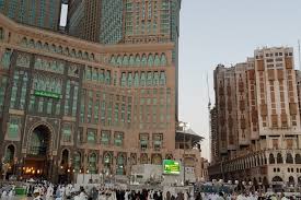 Hello, i would like to know if there is any internal access from dar al eiman royal hotel, safwa tower, to the clock tower shopping mall ? Hotel In Makkah Fairmont Makkah Clock Royal Tower Ticati Com
