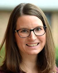 Carrie Bosch's Instagram, Twitter & Facebook