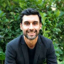 Claudio Aguilera, Álvaro Bisama y Manuel Guerrero ganan el Premio Municipal  de Literatura de Santiago 2024