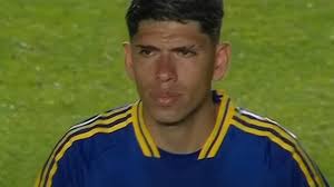 Tuvieron que sujetarlo: Así fue la “casi pelea” de Gary Medel con delantero  polaco