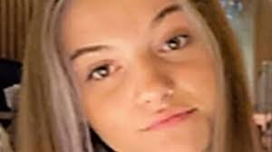 Tia Slater's Instagram, Twitter & Facebook