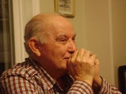 Rosanne Holt's Instagram, Twitter & Facebook