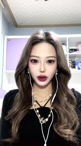 누구랑 닮은거죠?