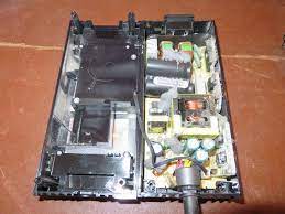 All xbox one power bricks have a light on them to signify they are receiving electrical current. Xbox One Netzteil Day One Edition Auseinandernehmen Ifixit Reparaturanleitung