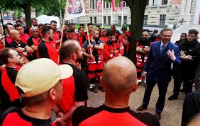 24 maja ruszył ogólnopolski protest ratowników medycznych, poprzedzony rozmowami z ministerstwem zdrowia. W9h2iia0 Nh2fm