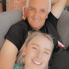 and yet more new Supertramp fans! Yay! A Big Hello and Welcome to a whole  bunch of new friends :) We all love Supertramp, for one reason or another..  So be