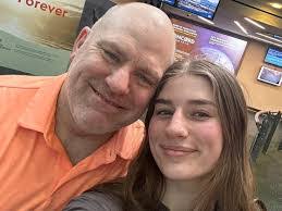 Chris Kot's Instagram, Twitter & Facebook