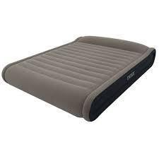 The Intex Deluxe Mid Rise Pillow Rest Queen Airbed Features An Airbed Made Of Pvc With Firm I Beam Construction Colchao Inflavel Colchao Casal