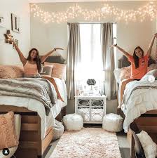 Love This Dorm Room Ideas For Girls College Those Hanging Lights In Dorm Room Add So Much To It Girls Dorm Room College Bedroom Decor Dorm Room Inspiration
