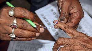 उत्तर प्रदेश के त्रिस्तरीय पंचायत चुनाव 2021 (up panchayat chunav 2021) के लिए मतगणना (counting) रविवार सुबह 8 बजे से कड़ी सुरक्षा. Vsgtfuy97w9zzm