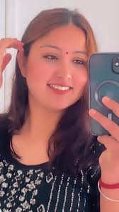 Parlour te 😉 #amrindergill #sunandasharma #viralvideo #tiktok