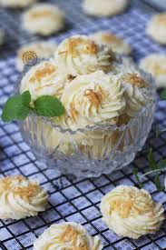 12 btr telur 450 gr gula pasir 20 gr emulsifier 1 sdt garam. Blog Resep Masakan Dan Minuman Resep Kue Pasta Aneka Goreng Dan Kukus Ala Rumah Menjadi Mewah Dan Mudah Makanan Dan Minuman Resep Biskuit Kue Camilan