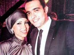 هاني شاكر وزوجته وابنه شريف وزوجته. Ù‡Ø§Ù†ÙŠ Ø´Ø§ÙƒØ± ÙŠØ³ØªØ°ÙƒØ± Ø§Ø¨Ù†ØªÙ‡ Ø§Ù„Ù…ØªÙˆÙØ§Ø© ÙˆÙ‡Ø¤Ù„Ø§Ø¡ Ù‡Ù… Ø£ÙˆÙ„Ø§Ø¯ Ø§Ù„Ø±Ø§Ø­Ù„Ø© Ø§Ù„Ø¨ÙˆØ§Ø¨Ø©