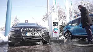 ● corpuri de iluminat si aparataj. Prima StaÅ£ie De IncÄƒrcare RapidÄƒ A Masinilor Electrice Dintr O ReÅ£ea De BenzinÄƒrii Youtube