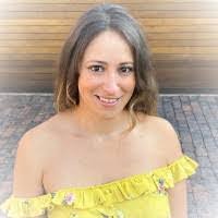 Lauren Khoury's Instagram, Twitter & Facebook