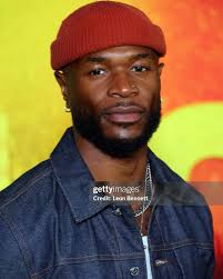 Dean Wellington's Instagram, Twitter & Facebook