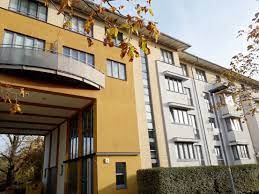 Einem schuppen und terrasse mit kleinem gartenanteil davor. 3 Zimmer Wohnung Zu Vermieten Adornostr 6 14612 Falkensee Havelland Kreis Mapio Net