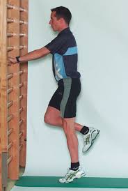 Le muscle petit glutéal (ou petit fessier), le muscle moyen glutéal (ou moyen fessier) et le muscle grand glutéal (ou grand. Renforcement Musculaire Jambes Et Fessiers Monter Sur La Pointe Des Pieds Mobilesport Ch