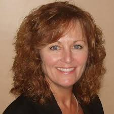 Arlene Lindsay's Instagram, Twitter & Facebook