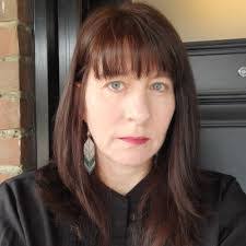 Hilary Sadler's Instagram, Twitter & Facebook