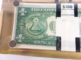 So what does a million pounds look like? 500x 1 Dollar Bills In Lucite Coin Talk