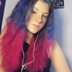 Annalee Barrett's Instagram, Twitter & Facebook