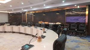 Please ensure that any matter that requires urgent action is immediately reported to our 24/7 contact centre on +9714 2130000 or on our international number +9717 2064444. Jakarta S Top Bank Hq Graced By Av Solution Pro Avl Asia