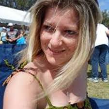 Daniela Crisan's Instagram, Twitter & Facebook