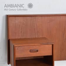 A community for enthusiasts of mid century modern design. Mid Century Danish Modern Queen Teak Headboard Floating Nightstands At 1stdibs