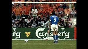 In 1996 speelde het nederlands elftal in de kwartfinales eveneens tegen het franse voetbalteam. Nederland Italie Penalties Euro 2000 Youtube
